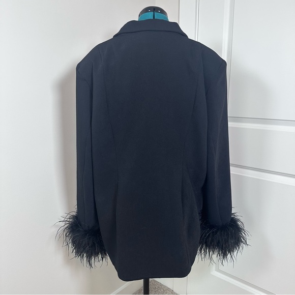 House of CB Esme Black Oversized Blazer with Feather Cuffs Size L+ - Picture 6 of 16